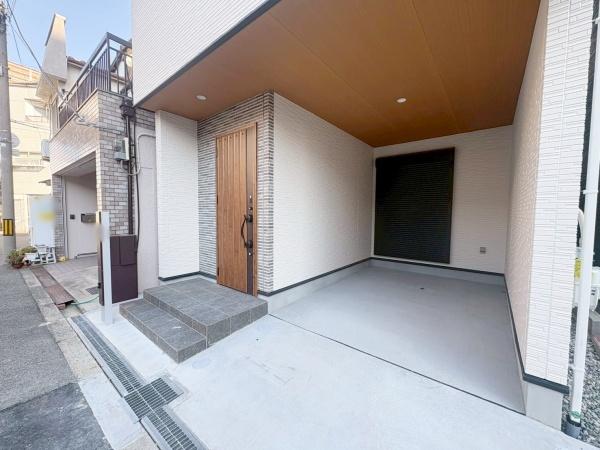 大阪市平野区背戸口1丁目　新築戸建 現地写真（駐車場）