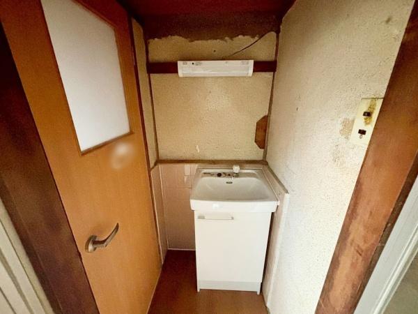 堺市北区野遠町　中古テラスハウス 内観写真（洗面台・洗面所）