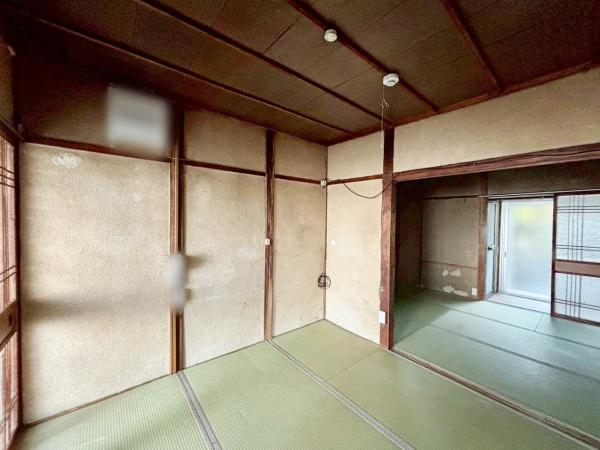 堺市北区野遠町　中古テラスハウス 内観写真（リビング以外の居室）