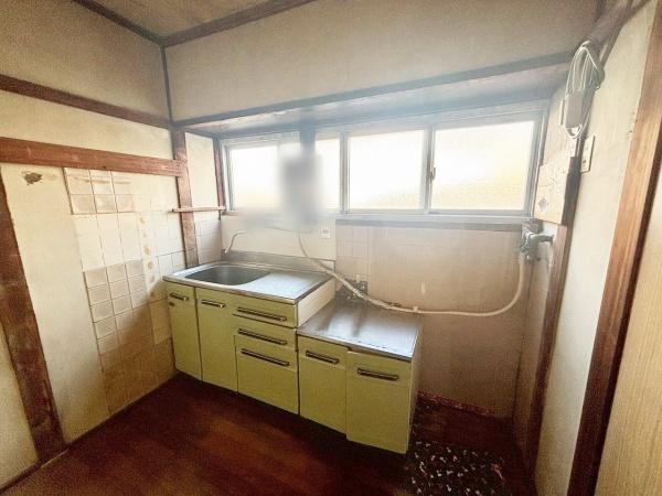 堺市北区野遠町　中古テラスハウス 内観写真（キッチン）