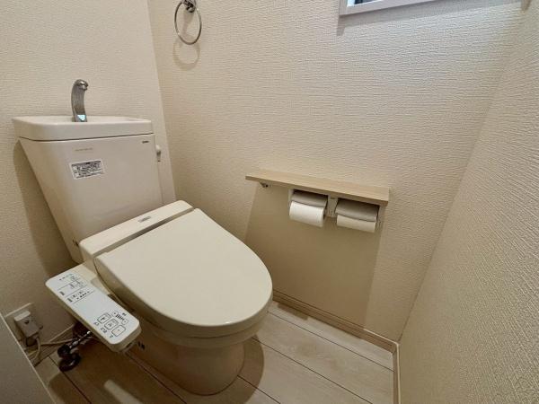 堺市堺区山本町5丁　中古戸建 内観写真（トイレ）