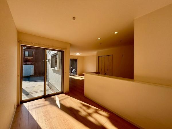 堺市堺区山本町5丁　中古戸建 内観写真（リビング）