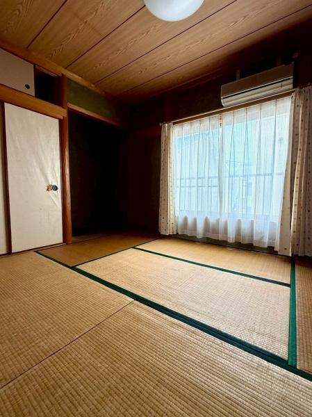 堺市東区日置荘西町5丁　中古戸建 内観写真（リビング以外の居室）
