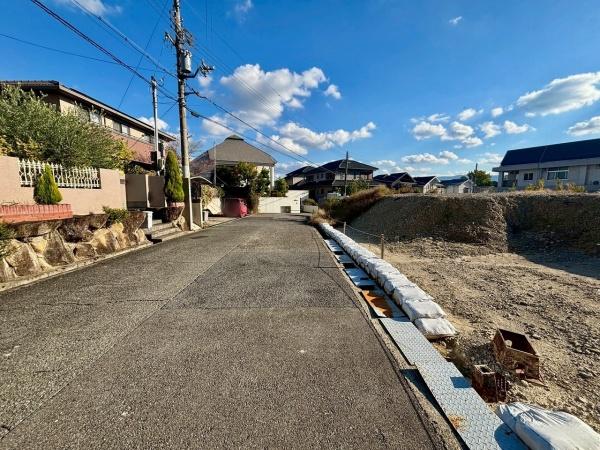 堺市南区槇塚台2丁　売土地 現地写真（前面道路含む現地写真）