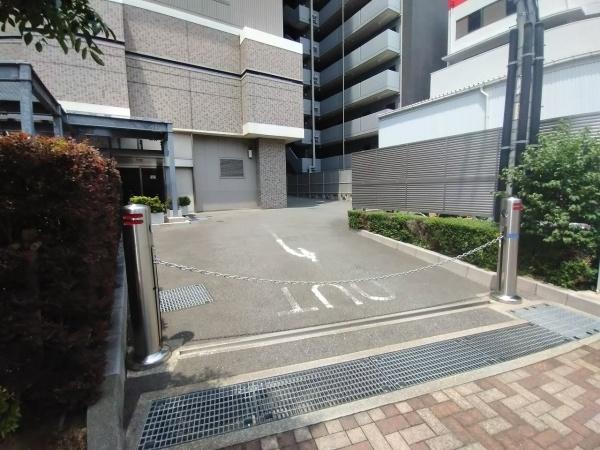 ヴィークタワー南堀江 共用部写真（駐車場）
