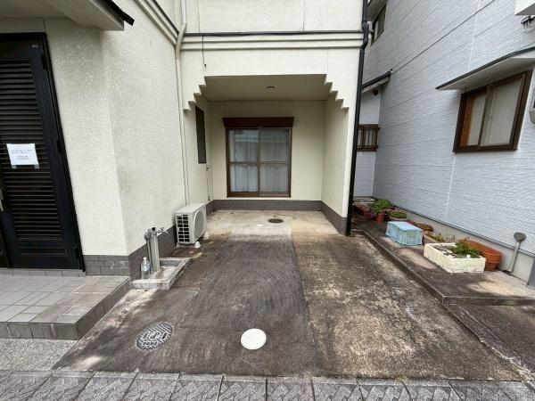 京都市左京区静市市原町　中古戸建 現地写真（駐車場）