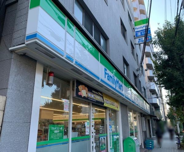 パークナード新梅田アーバンパレス コンビニ