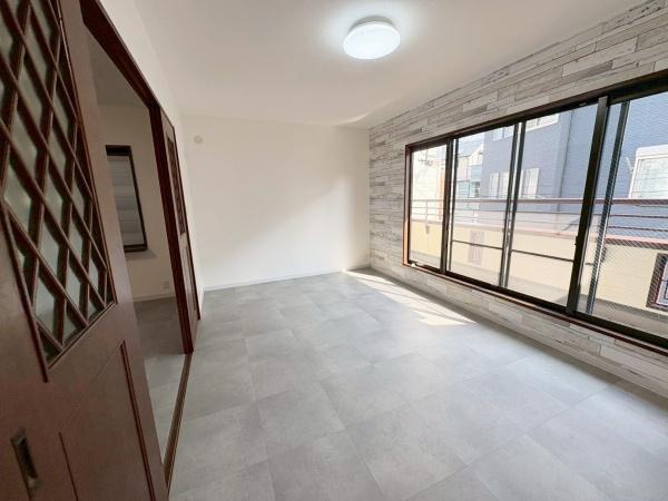 大阪市住之江区安立3丁目　中古戸建 内観写真（リビング以外の居室）