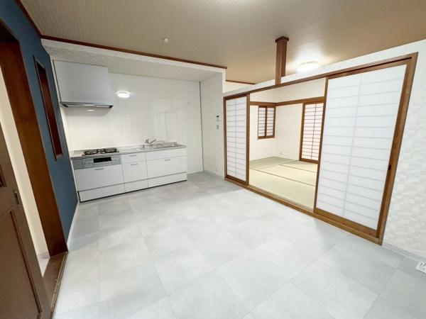 大阪市住之江区安立3丁目　中古戸建 内観写真（リビング）