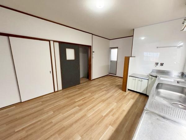 大阪市生野区巽北1丁目　中古戸建 内観写真（リビング）