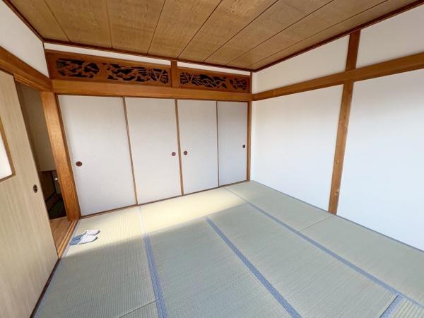 大阪市生野区巽北1丁目　中古戸建 内観写真（リビング以外の居室）