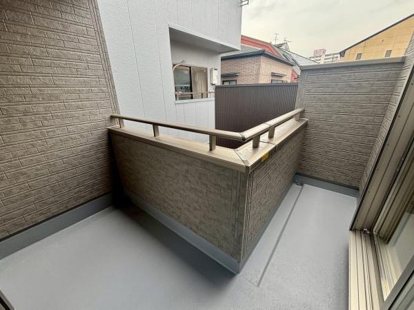 大阪市生野区田島3丁目　新築戸建 現地写真（バルコニー）