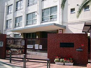大阪市西成区千本北2丁目　中古戸建 小学校
