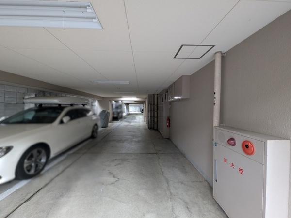 藤和シティホームズ四条 共用部写真（駐車場）