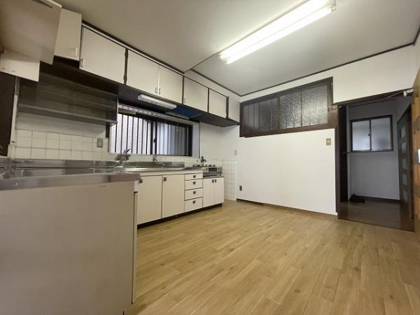 神戸市長田区大谷町2丁目　中古戸建 内観写真（リビング）