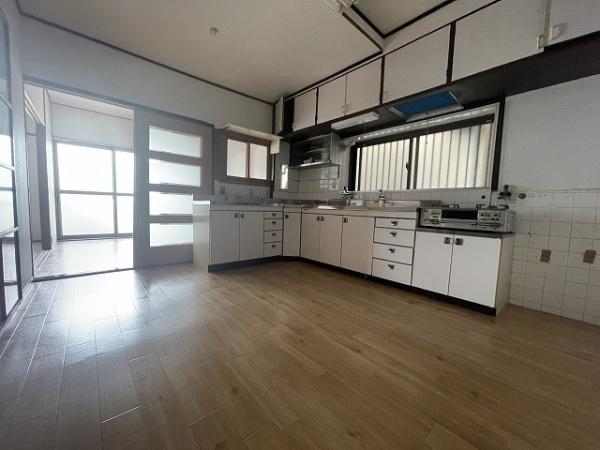 神戸市長田区大谷町2丁目　中古戸建 内観写真（リビング）