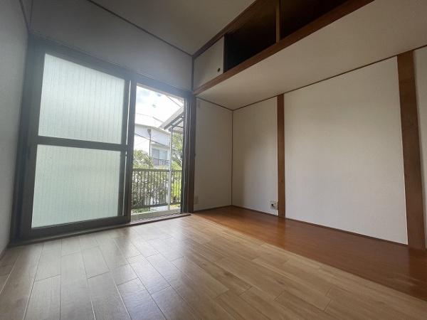 神戸市長田区大谷町2丁目　中古戸建 内観写真（リビング以外の居室）