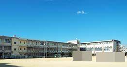 堺市西区草部　中古戸建 小学校