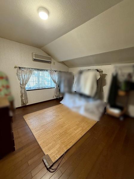 京都市左京区下鴨南茶ノ木町　中古戸建 内観写真（リビング以外の居室）