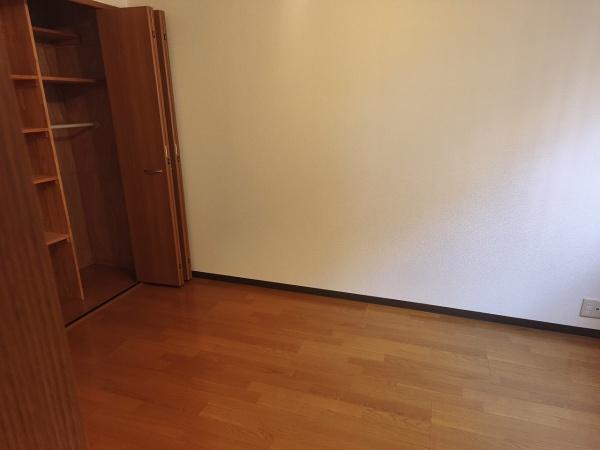 京都市南区西九条大国町　中古戸建 内観写真（リビング以外の居室）