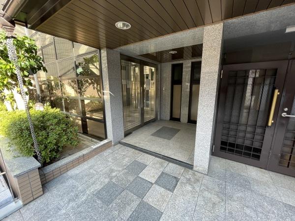 アルモード京都高辻 共用部写真（エントランス）