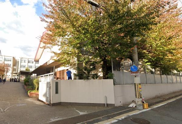 京都府京都市山科区音羽前出町 中学校