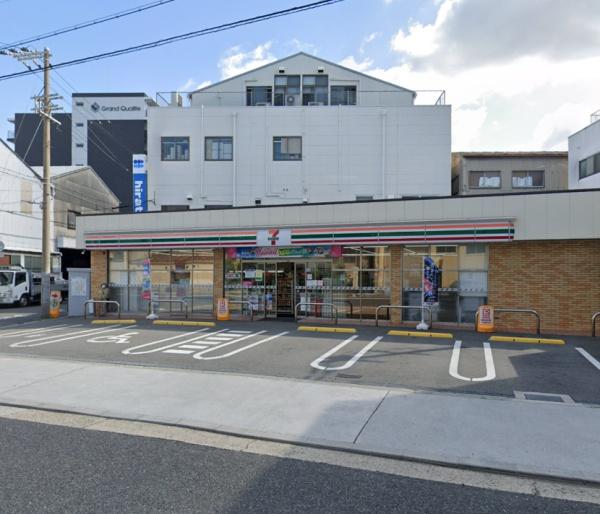 グランドヴィラ境川 コンビニ