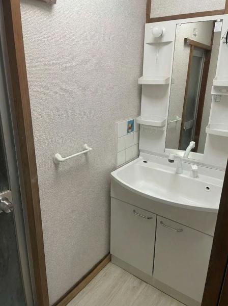 河内長野市木戸3丁目　中古戸建 内観写真（洗面台・洗面所）