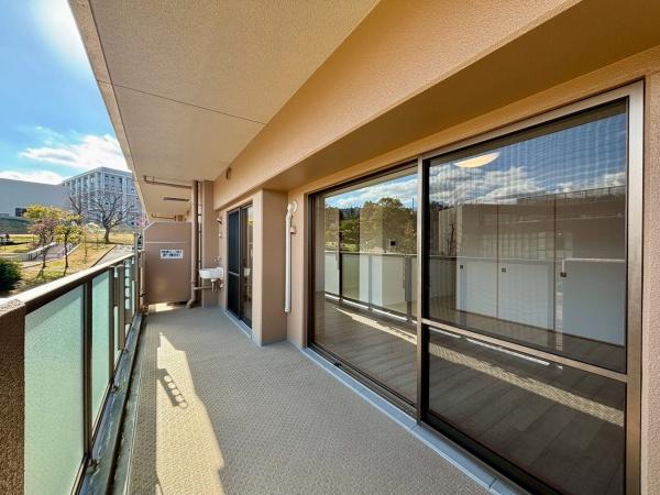 ソフィア泉ヶ丘パークヴェール 現地写真（バルコニー）