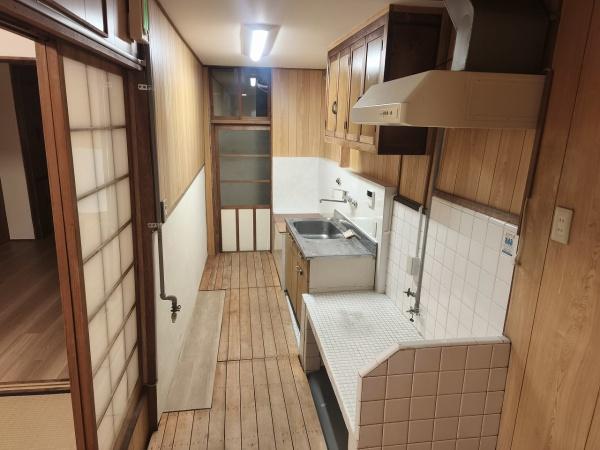 京都市上京区真盛町　中古戸建 内観写真（キッチン）