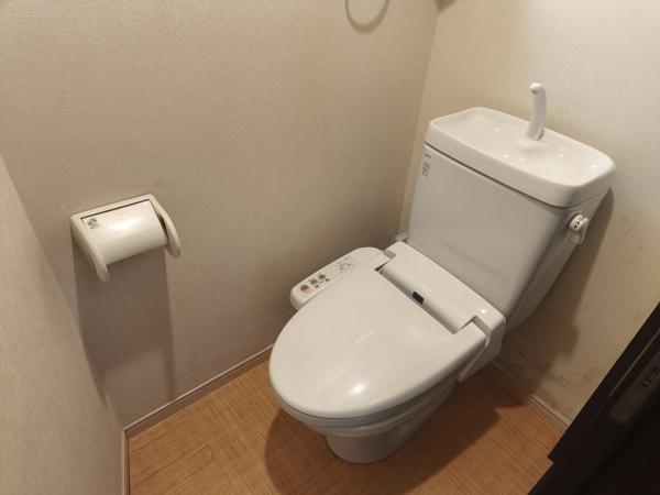 京都市上京区真盛町　中古戸建 内観写真（トイレ）