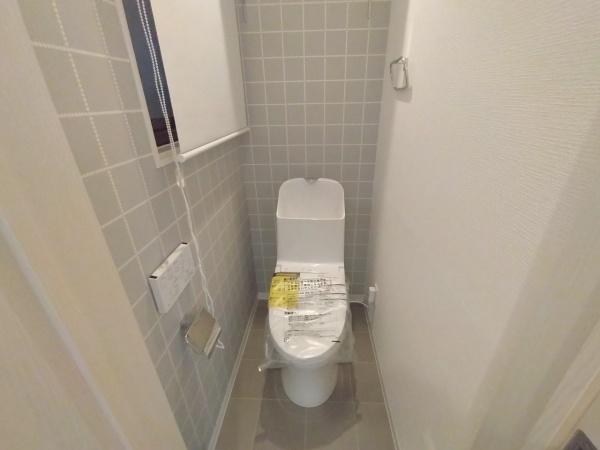 大阪市淀川区西三国3丁目　中古戸建 内観写真（トイレ）