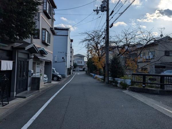 上京区仁和寺街道御前通西入下横町　中古戸建 現地写真（前面道路含む現地写真）