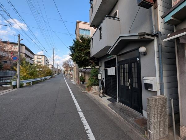上京区仁和寺街道御前通西入下横町　中古戸建 現地写真（前面道路含む現地写真）