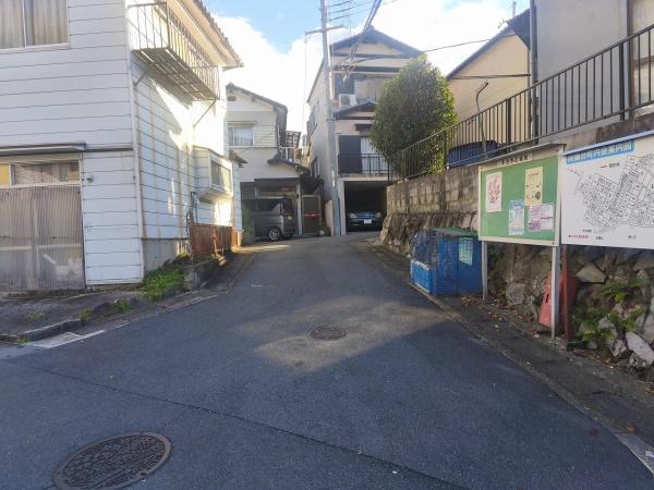 宇治市木幡南山　中古戸建 現地写真（前面道路含む現地写真）
