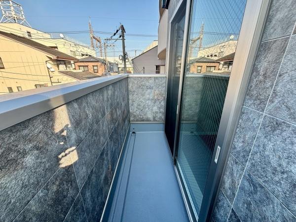 大阪市東住吉区鷹合2丁目　新築戸建 現地写真（バルコニー）