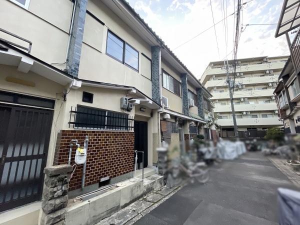 京都市右京区西京極堤下町　中古テラスハウス 現地写真（前面道路含む現地写真）