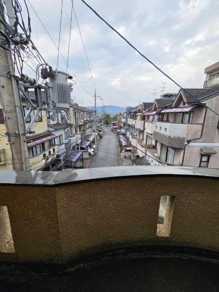京都市右京区太秦野元町　中古戸建 現地写真（バルコニー）
