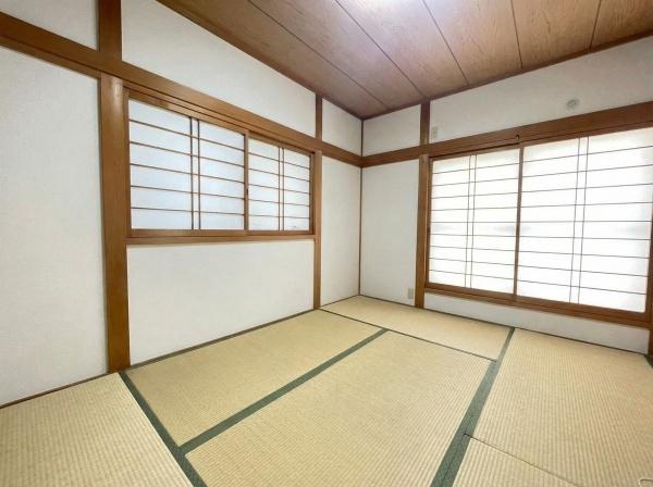 大阪市平野区加美鞍作1丁目　中古戸建 内観写真（リビング以外の居室）