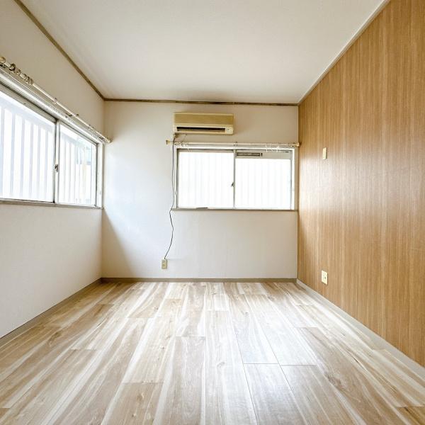 羽曳野市はびきの4丁目　中古戸建 内観写真（リビング以外の居室）