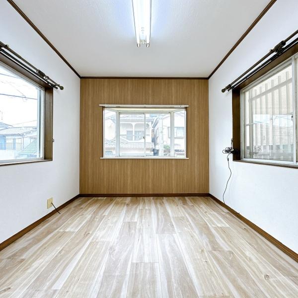 羽曳野市はびきの4丁目　中古戸建 内観写真（リビング以外の居室）