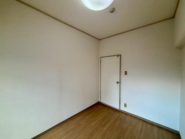 エバーグリーンポートタウン12号棟 内観写真（リビング以外の居室）