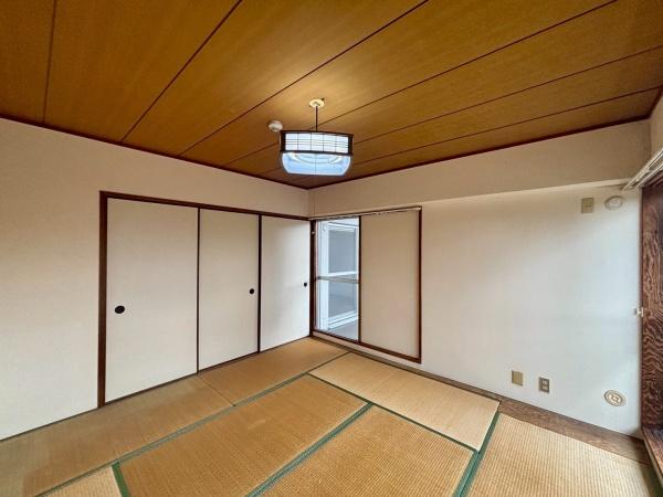 エバーグリーンポートタウン12号棟 内観写真（リビング以外の居室）