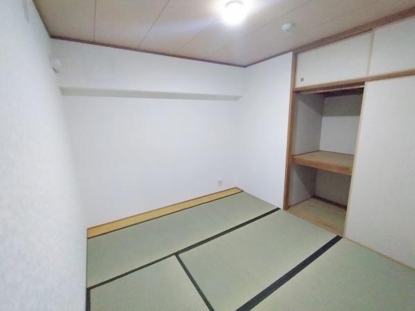 パインコート松屋町 内観写真（リビング以外の居室）