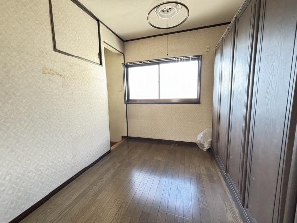大阪市平野区喜連4丁目　中古戸建 内観写真（リビング以外の居室）