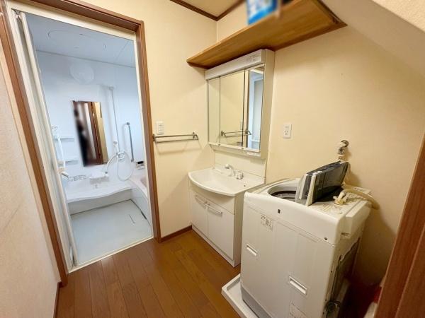 大阪市住之江区御崎7丁目　中古戸建 内観写真（洗面台・洗面所）