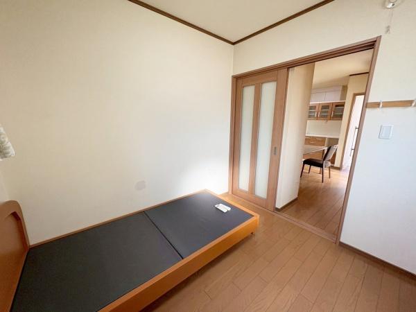 大阪市住之江区御崎7丁目　中古戸建 内観写真（リビング以外の居室）