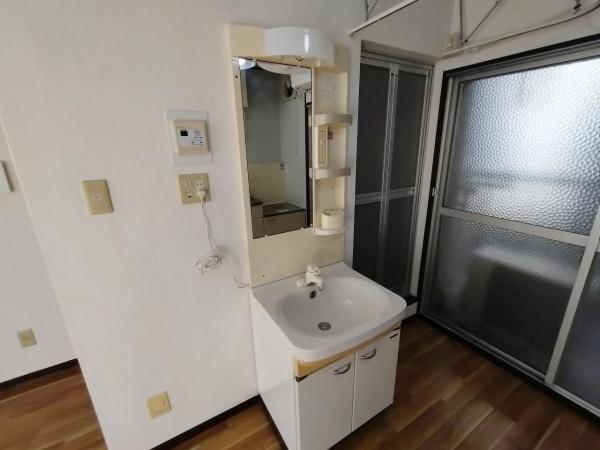 大阪市西区境川１丁目　中古テラスハウス 内観写真（洗面台・洗面所）
