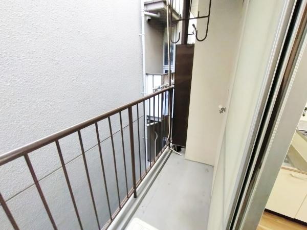 大阪市西区境川１丁目　中古テラスハウス 現地写真（バルコニー）