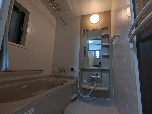 京都市山科区西野今屋敷町　中古戸建 内観写真（浴室）